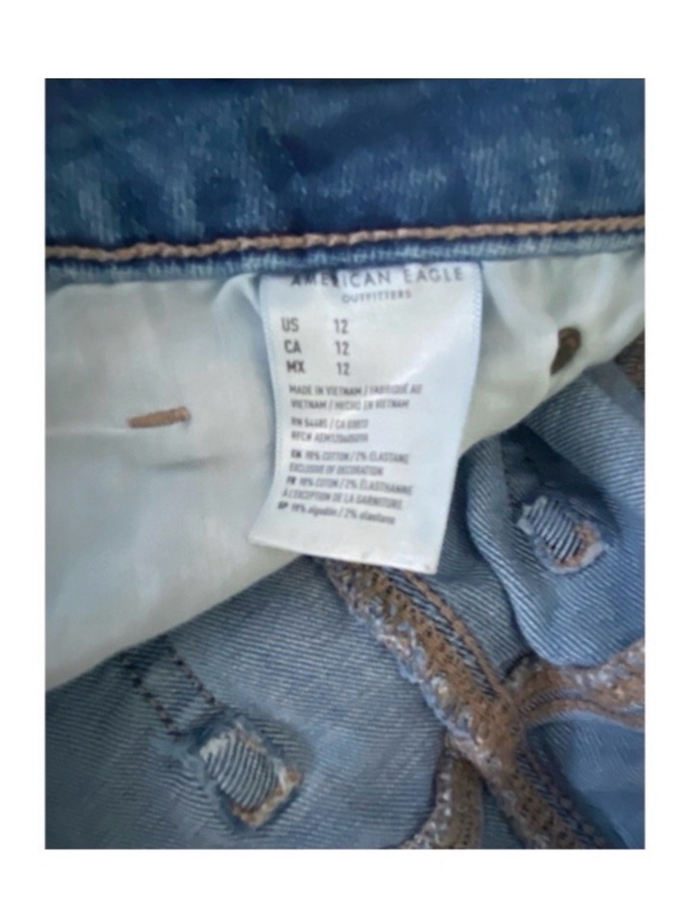 AMERICAN EAGLE Ripped High Rise Jean Shorts Size 12 - Picture 6 of 8